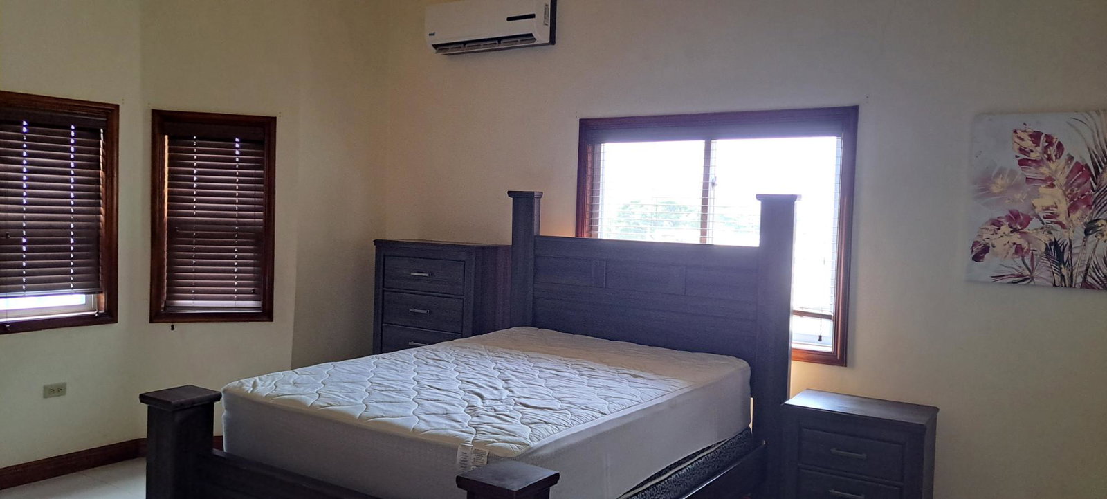 Seventh image of 23- Ottawa Avenue in Kingston 6, St. Andrew, Jamaica - property is For Rent