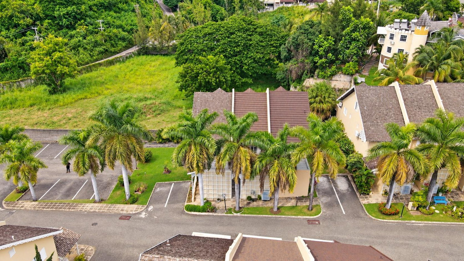 Nineteenth image of 8- Landscreek in Kingston 8, St. Andrew, Jamaica - property is For Sale