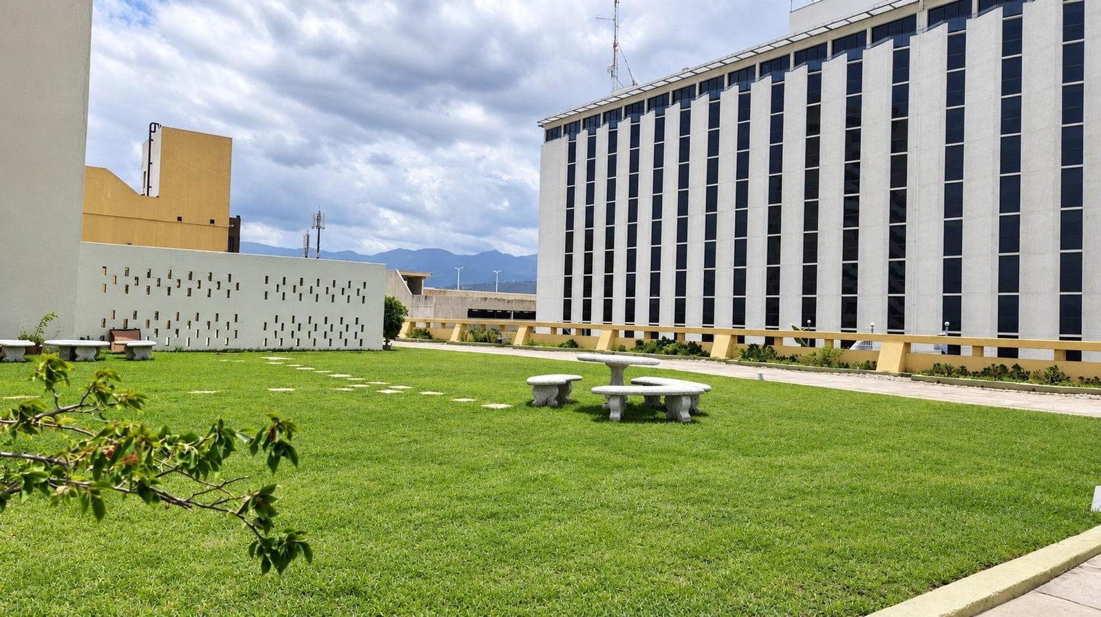 Nineteenth image of 84- Ocean Boulevard in KINGSTON, Kingston, Jamaica - property is For Sale