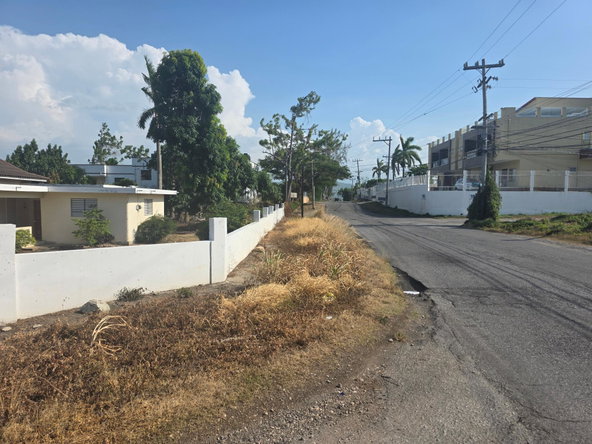 Seventh image of 1-lot 4 Red Hills (off Leaders av in Montego Bay, St. James, Jamaica - property is For Rent