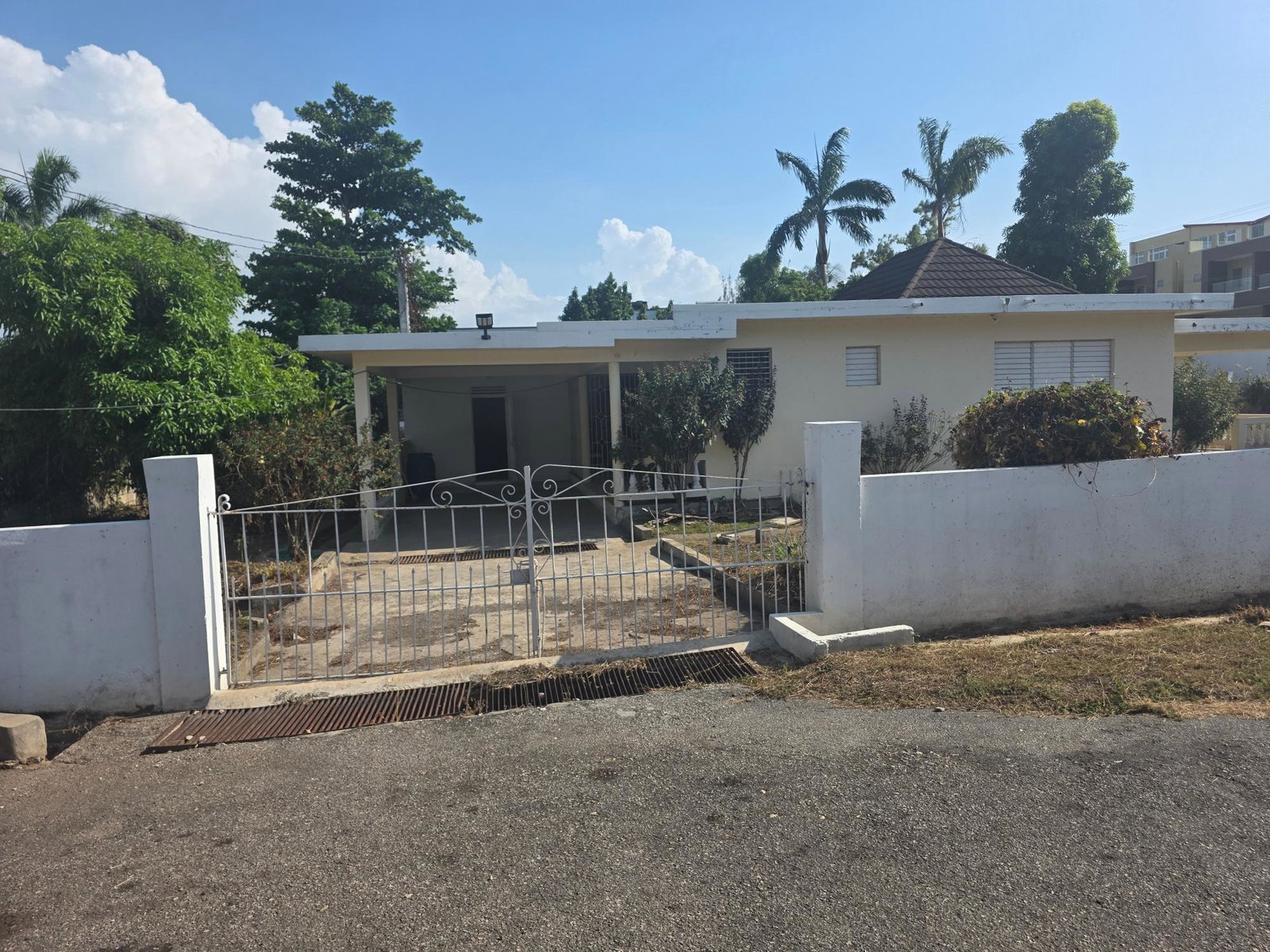 Eleventh image of 2-lot 4 Red Hills (off Leaders av in Montego Bay, St. James, Jamaica - property is For Rent