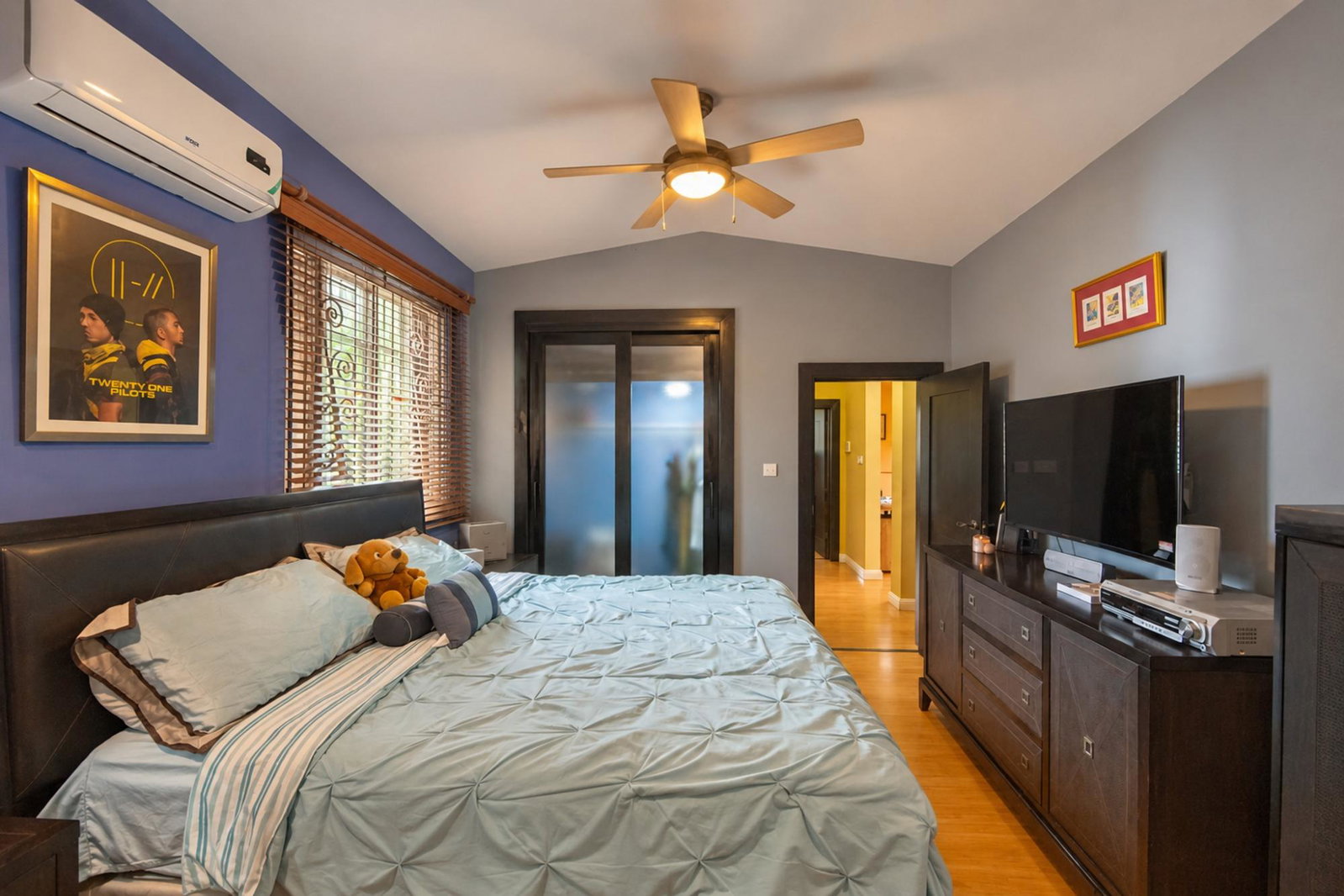 Thirteenth image of 16 Halart Drive in Kingston 6, St. Andrew, Jamaica - property is For Sale