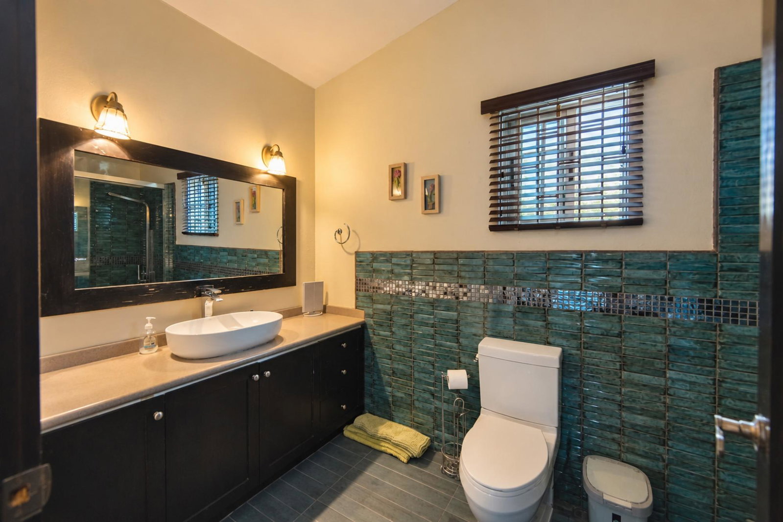 Fourteenth image of 16 Halart Drive in Kingston 6, St. Andrew, Jamaica - property is For Sale