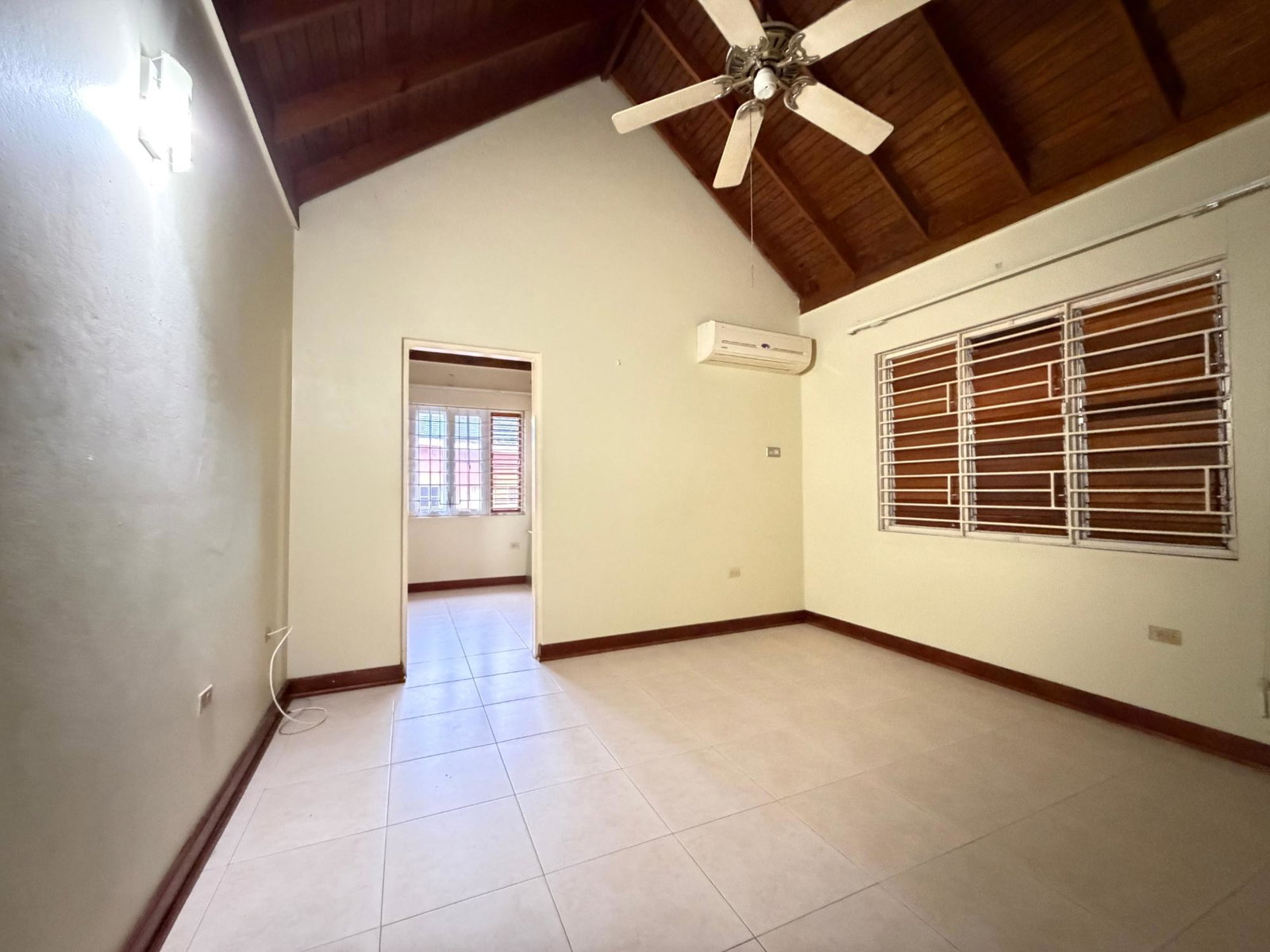 Thirteenth image of 12 1/2 Rutland Drive in Kingston 6, St. Andrew, Jamaica - property is For Rent