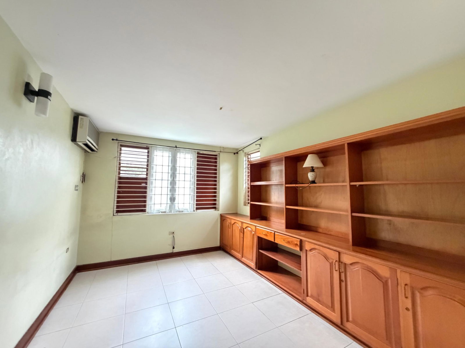 Fourteenth image of 12 1/2 Rutland Drive in Kingston 6, St. Andrew, Jamaica - property is For Rent
