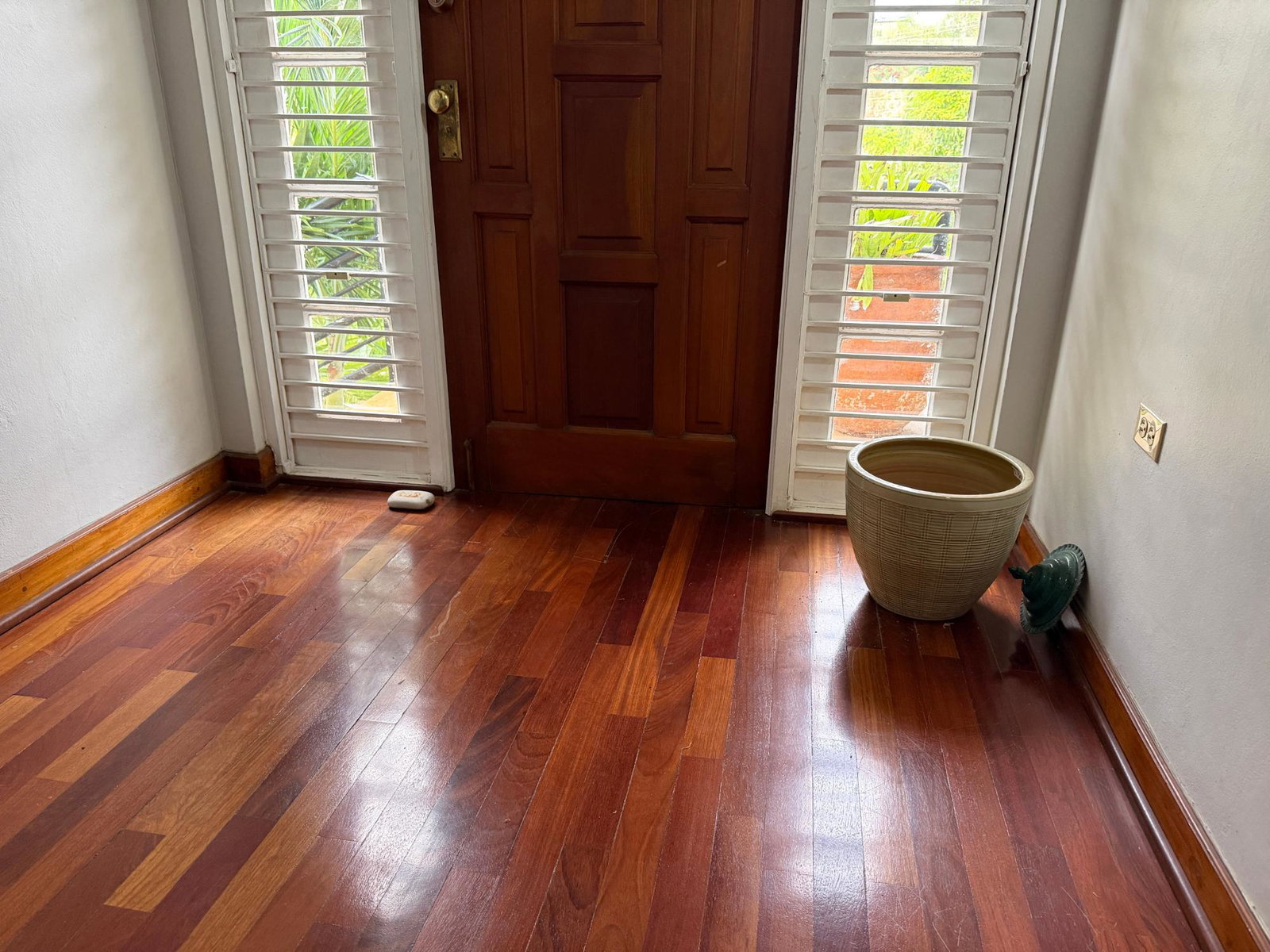 Sixth image of 12 1/2 Rutland Drive in Kingston 6, St. Andrew, Jamaica - property is For Rent