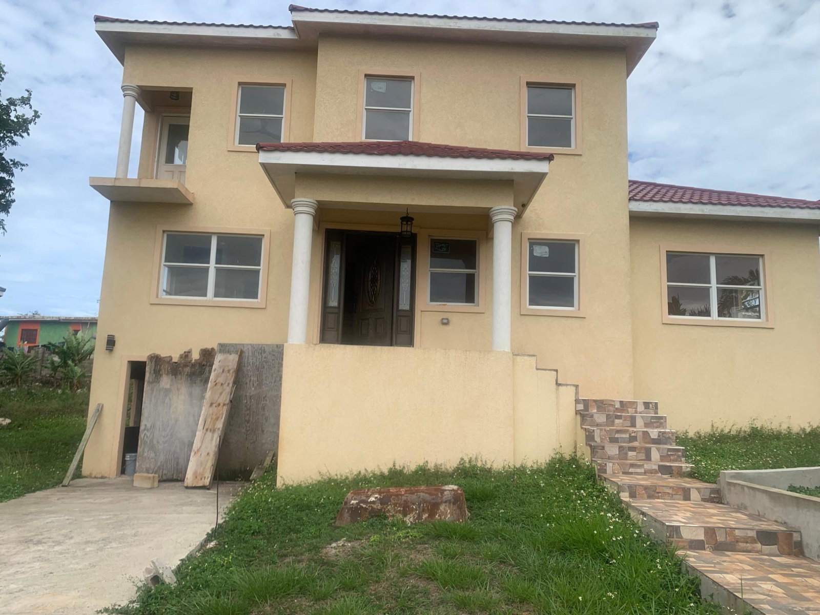 First image of 4 Mount Prospect in MOUNT PROSPECT, Manchester, Jamaica - property is For Sale