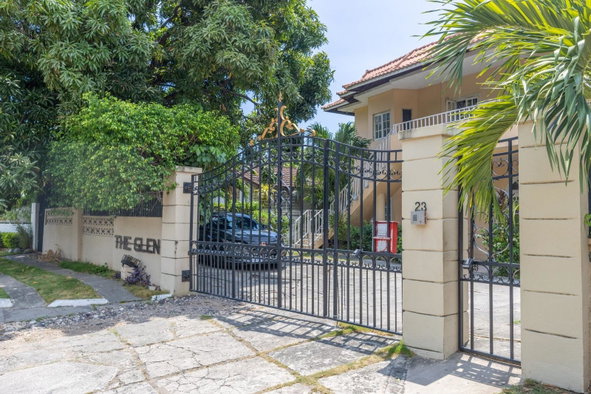 Second image of 10-23 Glenhope Avenue in Kingston 6, St. Andrew, Jamaica - property is For Rent