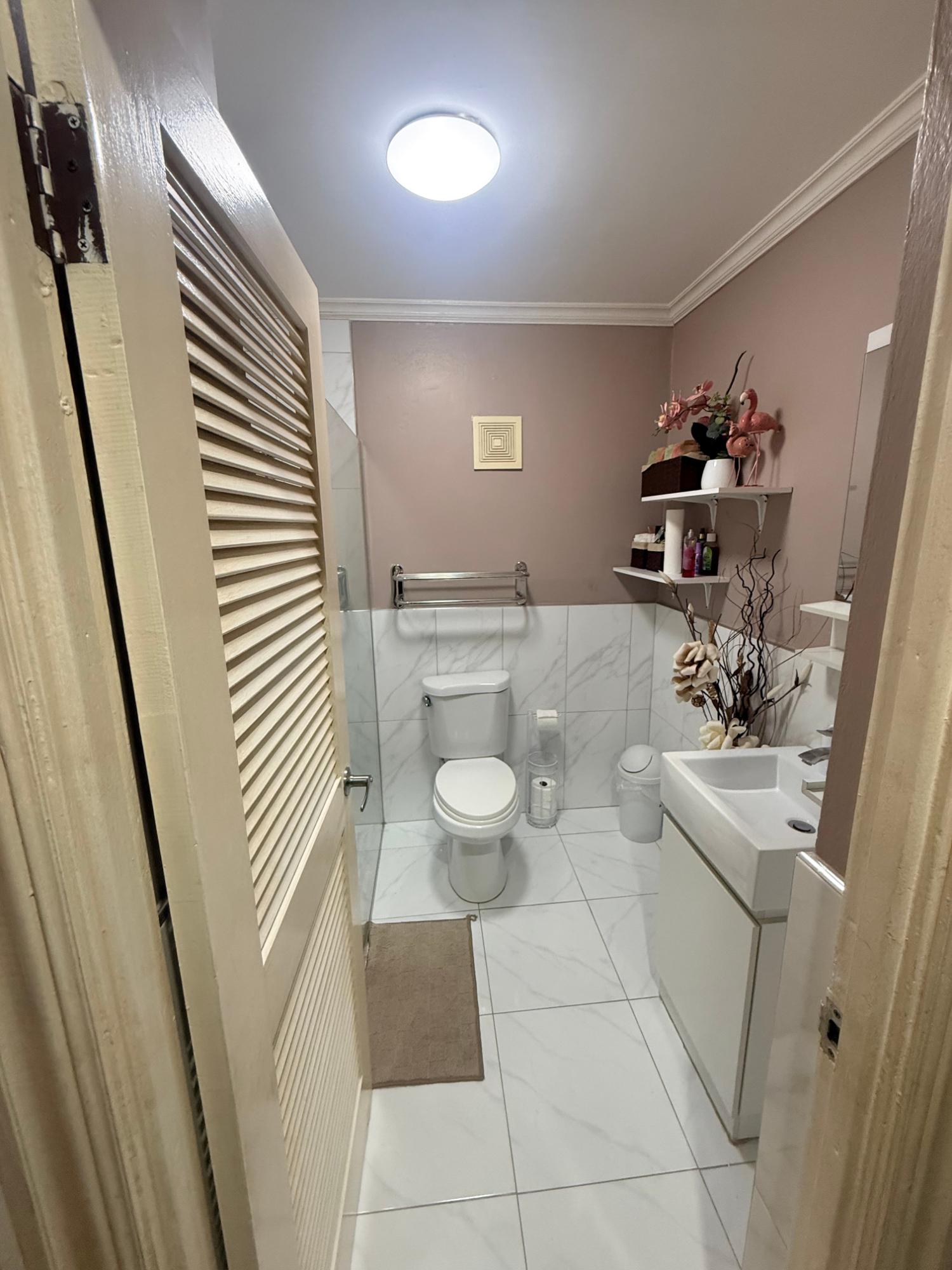 Thirteenth image of 19-1-3 Worthington Terrace in Kingston 5, St. Andrew, Jamaica - property is For Rent