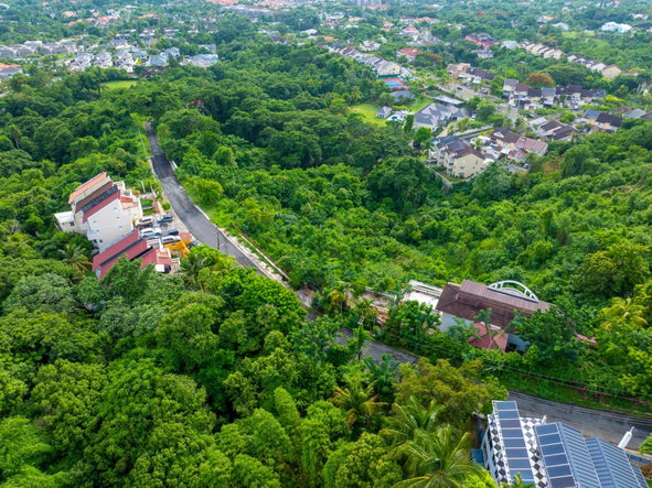Seventh image of 2 Ridgeway Terrace in Kingston 6, St. Andrew, Jamaica - property is For Sale