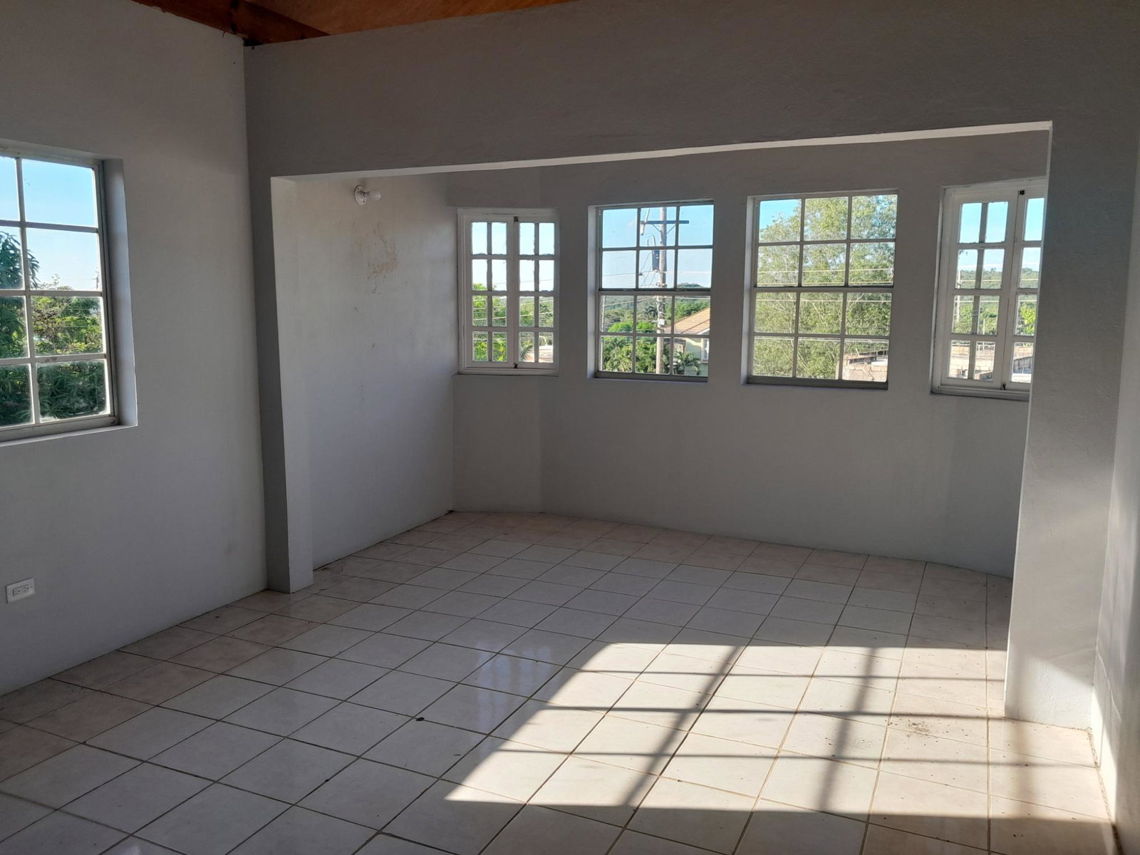 Seventh image of 72 Mahoe Drive in KITSON TOWN, St. Catherine, Jamaica - property is For Sale