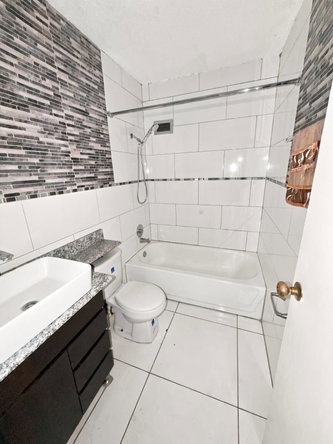 Tenth image of 7-4 Rekadom Avenue, Kingston in Kingston 10, St. Andrew, Jamaica - property is For Sale