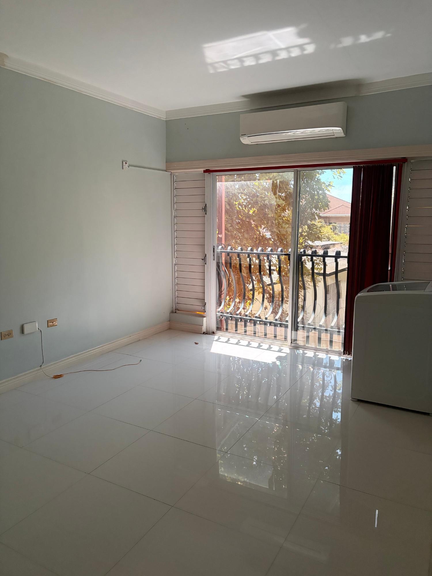 Ninth image of 16-7 Dukharan Ave, Kgn 10 in Kingston 10, St. Andrew, Jamaica - property is For Rent