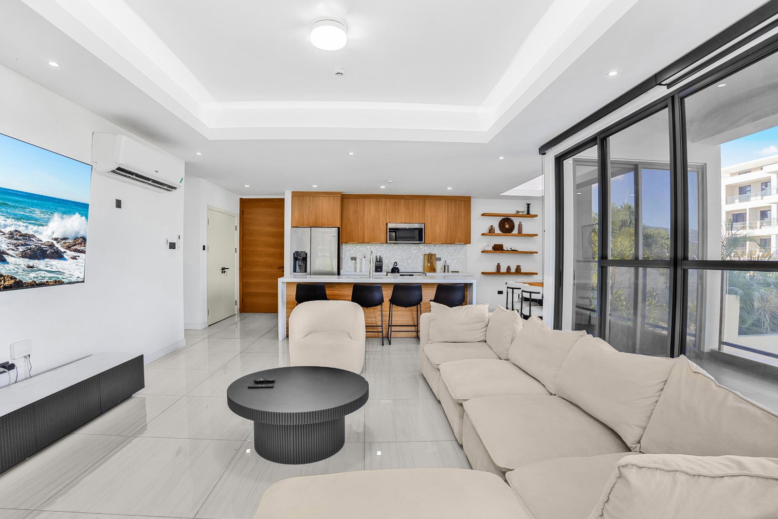 Twelfth image of 101-3 Kings Drive in Kingston 6, St. Andrew, Jamaica - property is For Rent