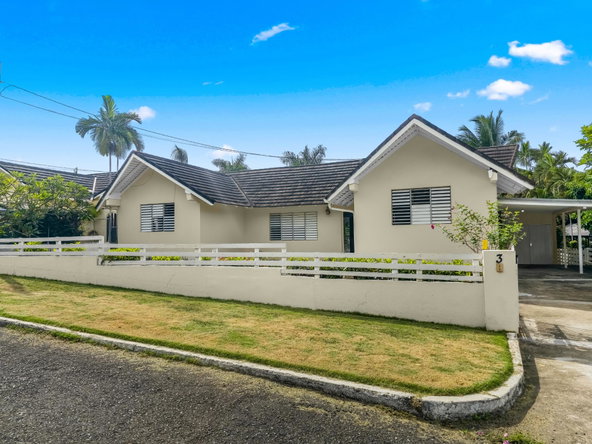 First image of 3 Orange Crescent in Stony Hill P.O., St. Andrew, Jamaica - property is For Rent