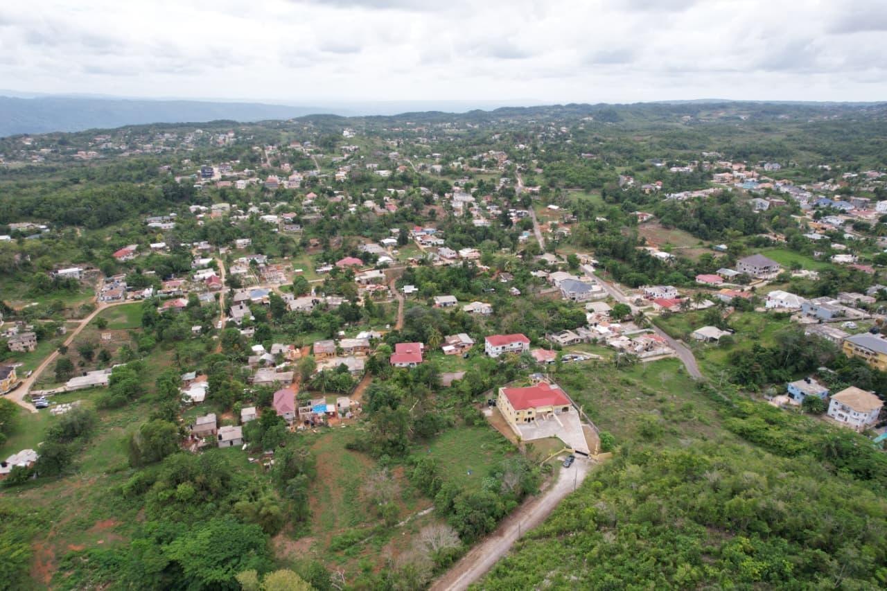 Fifth image of 4 Woodlawn Close in Mandeville, Manchester, Jamaica - property is For Sale