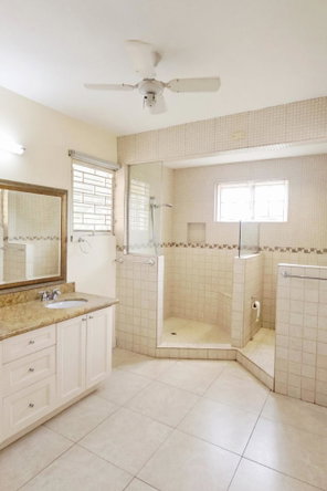 Eleventh image of 2-15 Queensway, Kingston 10 in Kingston 10, St. Andrew, Jamaica - property is For Sale