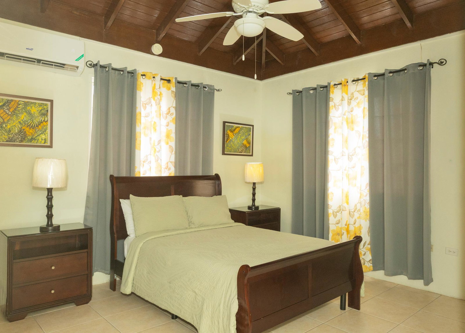 Twenty-First image of Sandhurst Crescent in Kingston 6, St. Andrew, Jamaica - property is For Rent