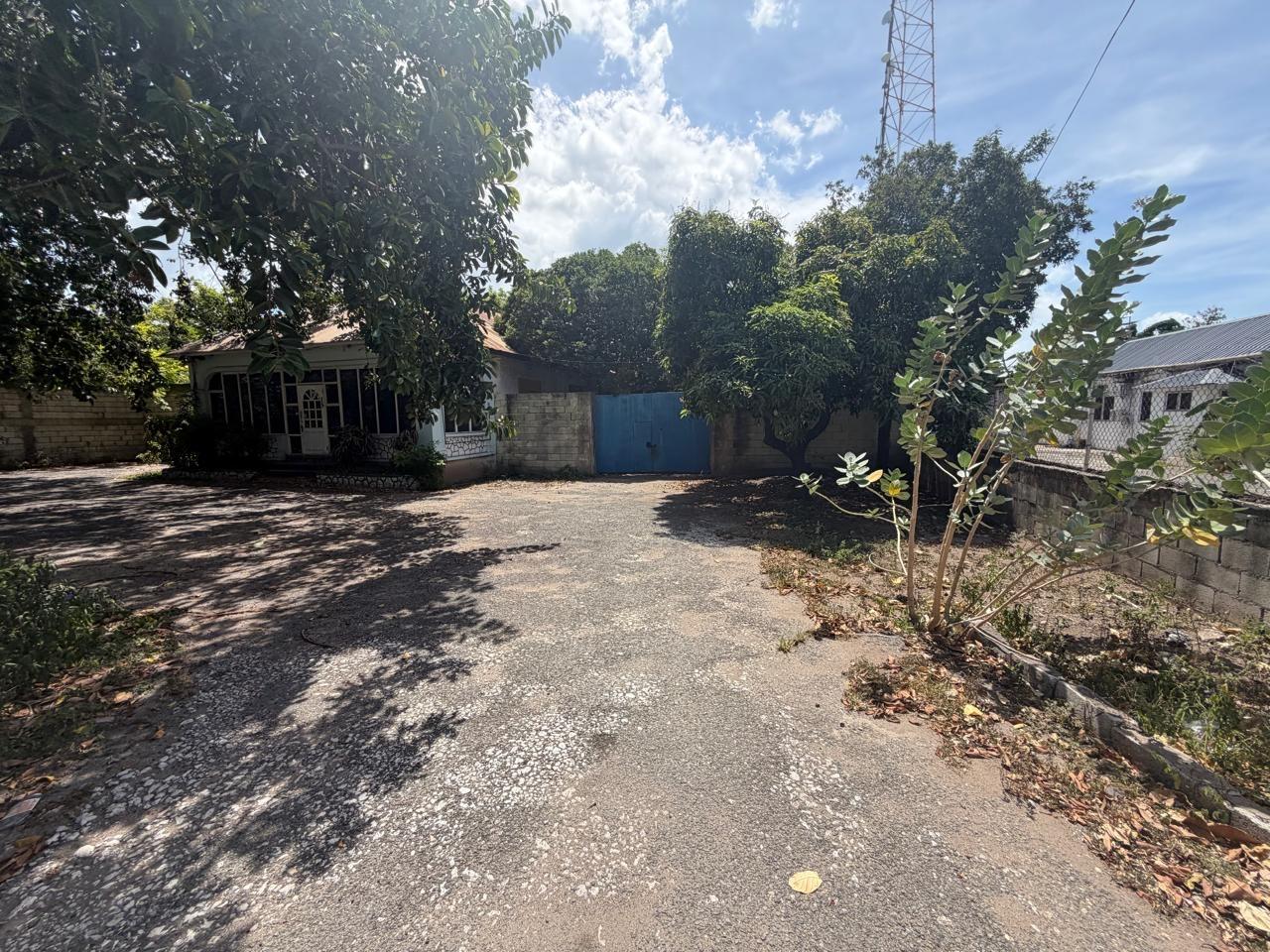 Third image of 15 Balmoral Avenue in Kingston 10, St. Andrew, Jamaica - property is For Rent