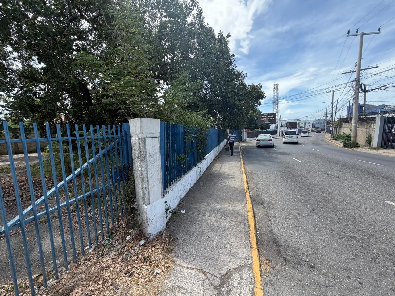 Sixth image of 15 Balmoral Avenue in Kingston 10, St. Andrew, Jamaica - property is For Rent