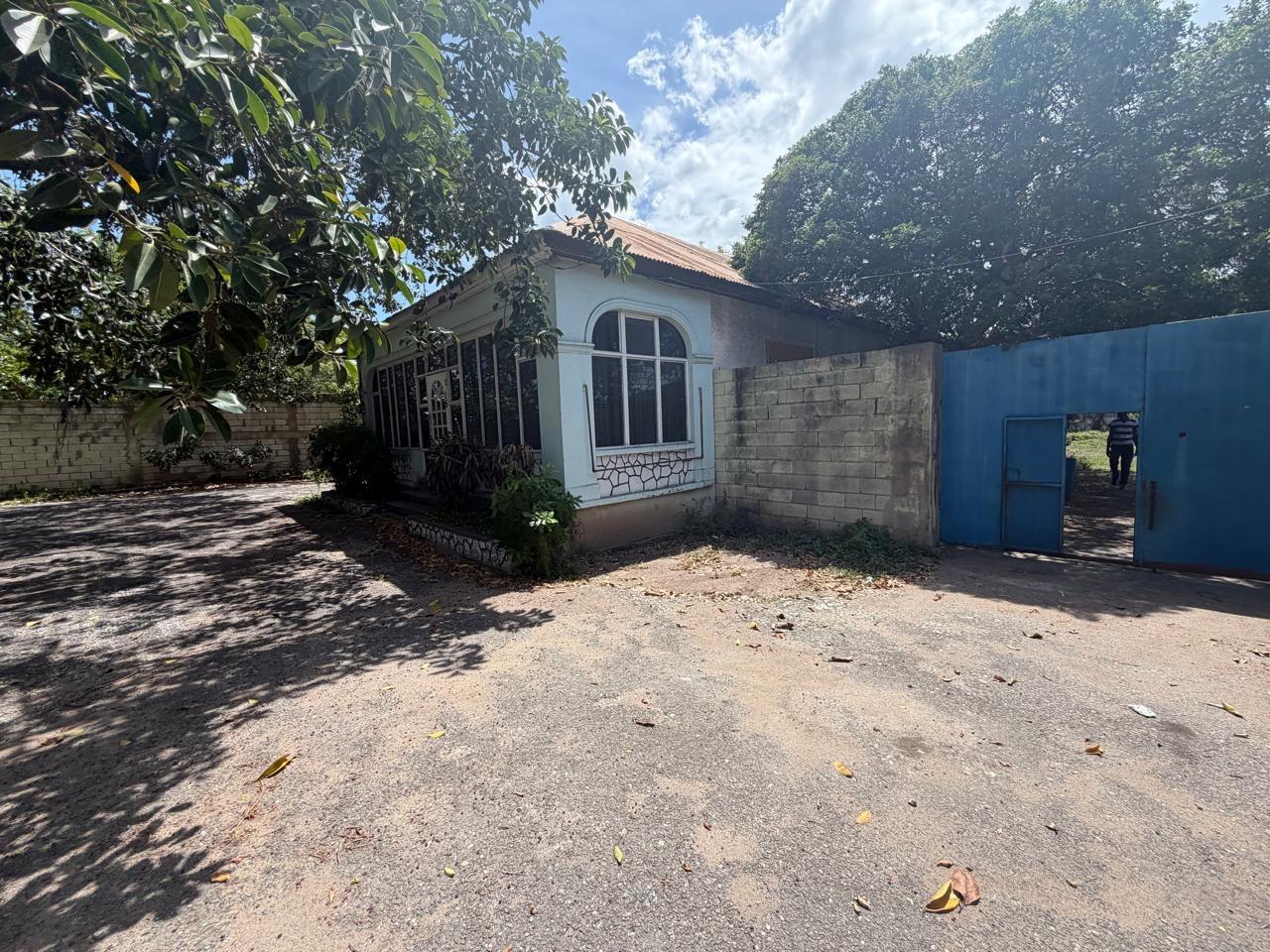 Eighth image of 15 Balmoral Avenue in Kingston 10, St. Andrew, Jamaica - property is For Rent