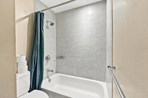 Fifteenth image of 7e-17 Manor Park Drive in Kingston 8, St. Andrew, Jamaica - property is For Sale