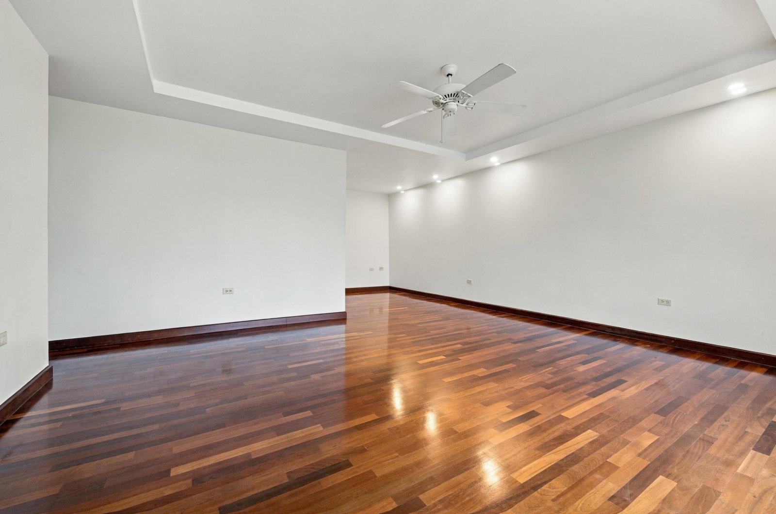 Eighth image of 7e-17 Manor Park Drive in Kingston 8, St. Andrew, Jamaica - property is For Sale