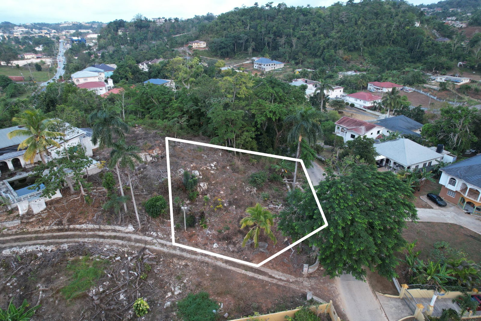 Third image of 1 la Loma Brumalia/old Greenvale rd in Mandeville, Manchester, Jamaica - property is For Sale