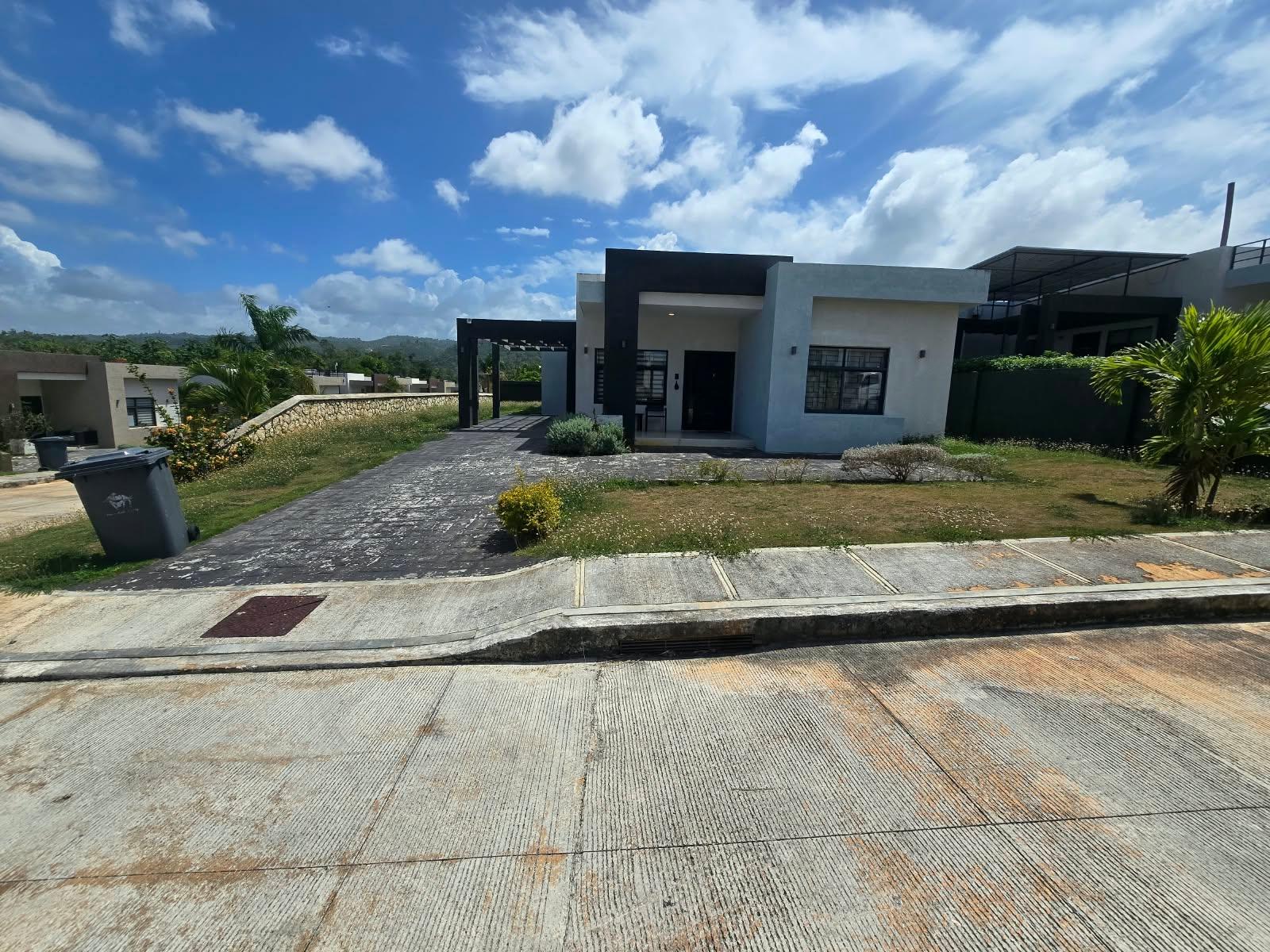 First image of 124- Pyramid Point, Phase 1 in Ocho Rios, St. Ann, Jamaica - property is For Sale
