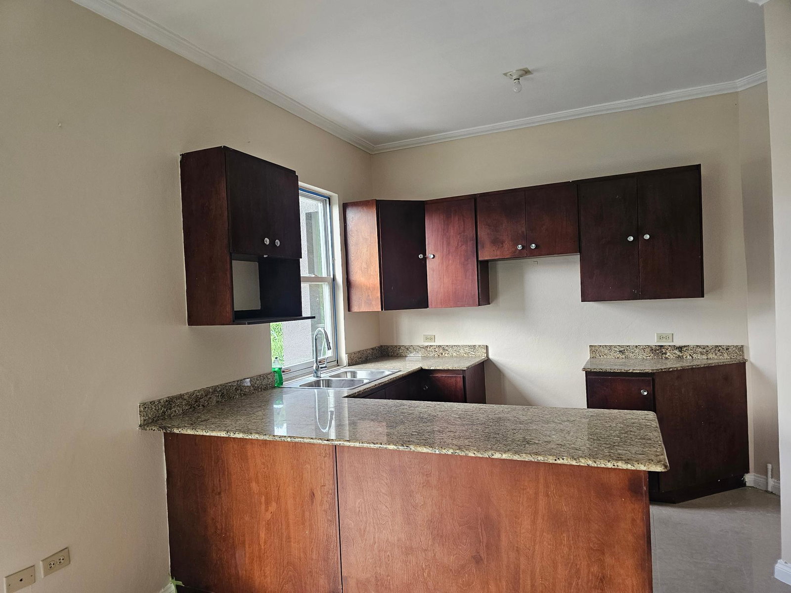 Fourth image of 20-96 1/2 Old Hope Road in Kingston 6, St. Andrew, Jamaica - property is For Rent