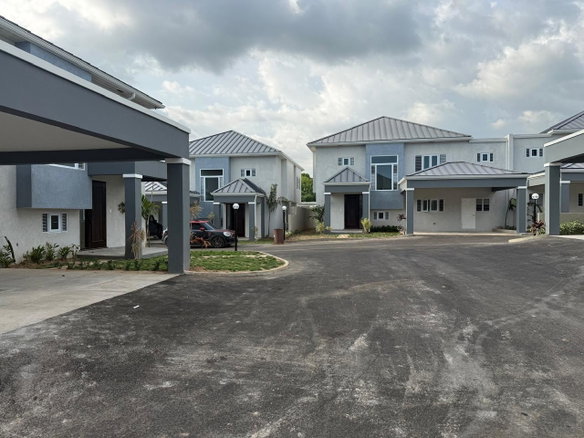 First image of 8-16 Liguanea Avenue in Kingston 6, St. Andrew, Jamaica - property is For Sale