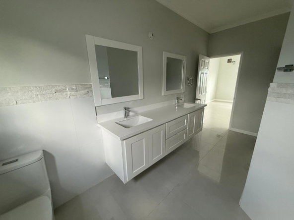 Twelfth image of 8-16 Liguanea Avenue in Kingston 6, St. Andrew, Jamaica - property is For Sale