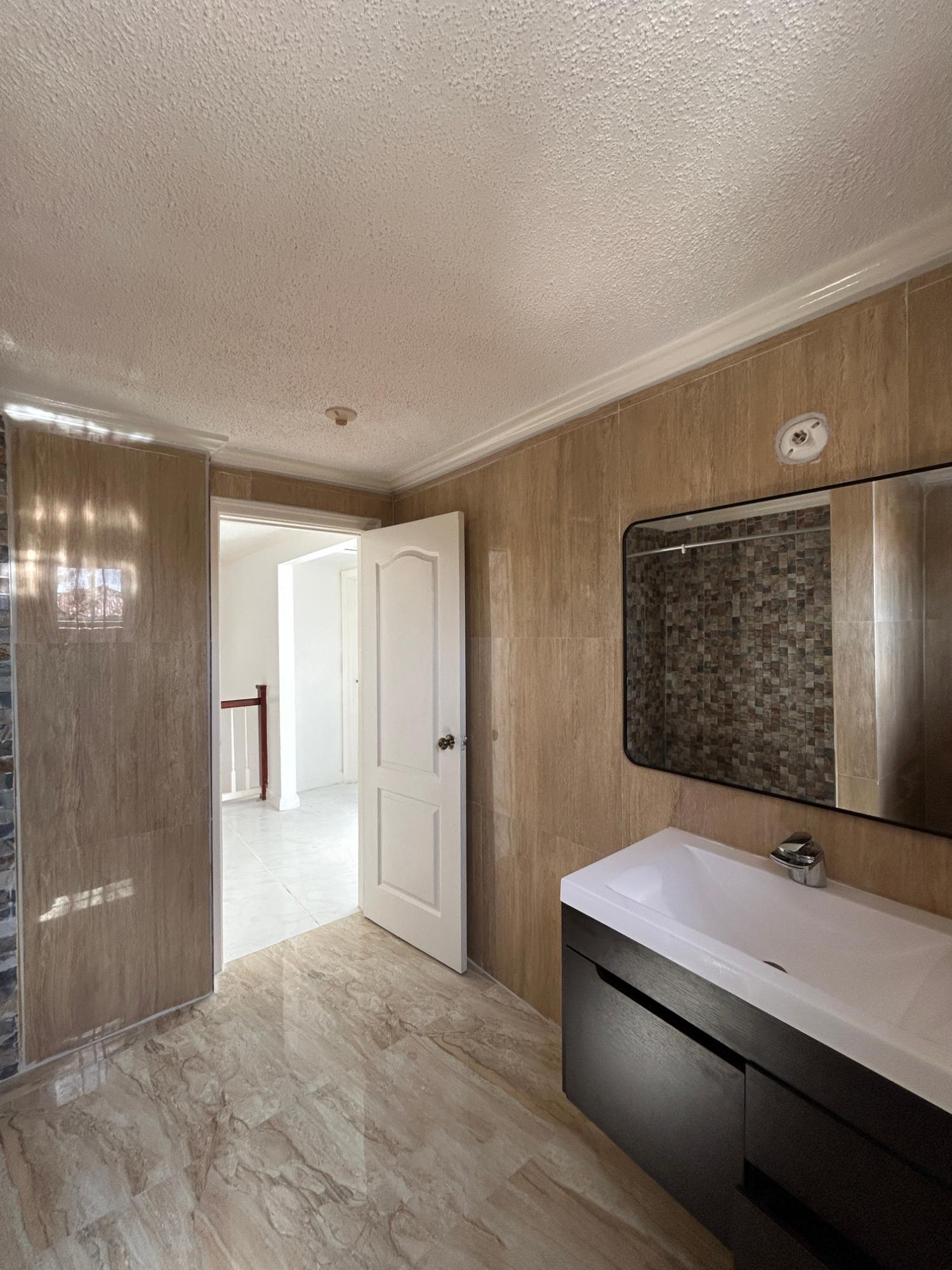 Seventh image of Mango Walk Country Club in Mango Walk C-Club, St. James, Jamaica - property is For Rent