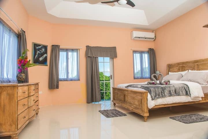 Seventeenth image of 5 Wellington Park, Runaway in Runaway Bay, St. Ann, Jamaica - property is For Rent
