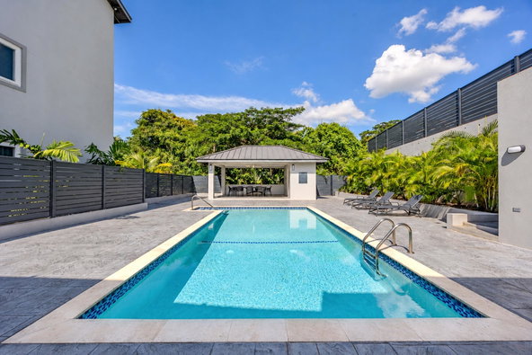 Sixteenth image of 4a-16 Garden Close in Kingston 8, St. Andrew, Jamaica - property is For Rent