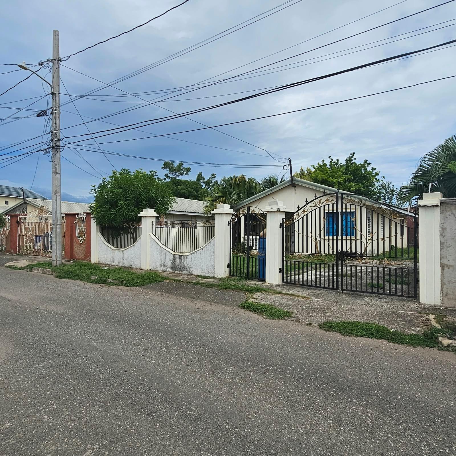 Tenth image of 335 Bluequit Circle in Old Harbour, St. Catherine, Jamaica - property is For Sale