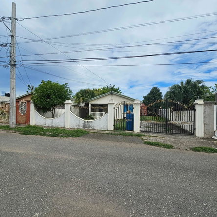 Twelfth image of 335 Bluequit Circle in Old Harbour, St. Catherine, Jamaica - property is For Sale