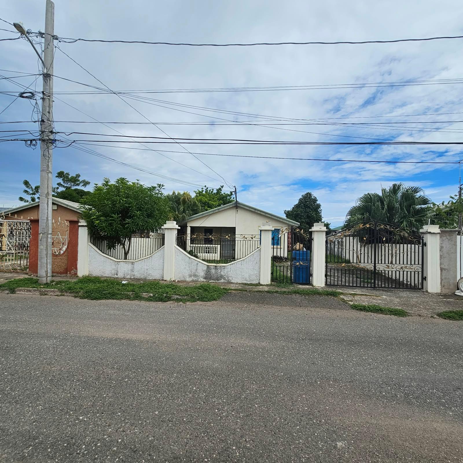 Ninth image of 335 Bluequit Circle in Old Harbour, St. Catherine, Jamaica - property is For Sale