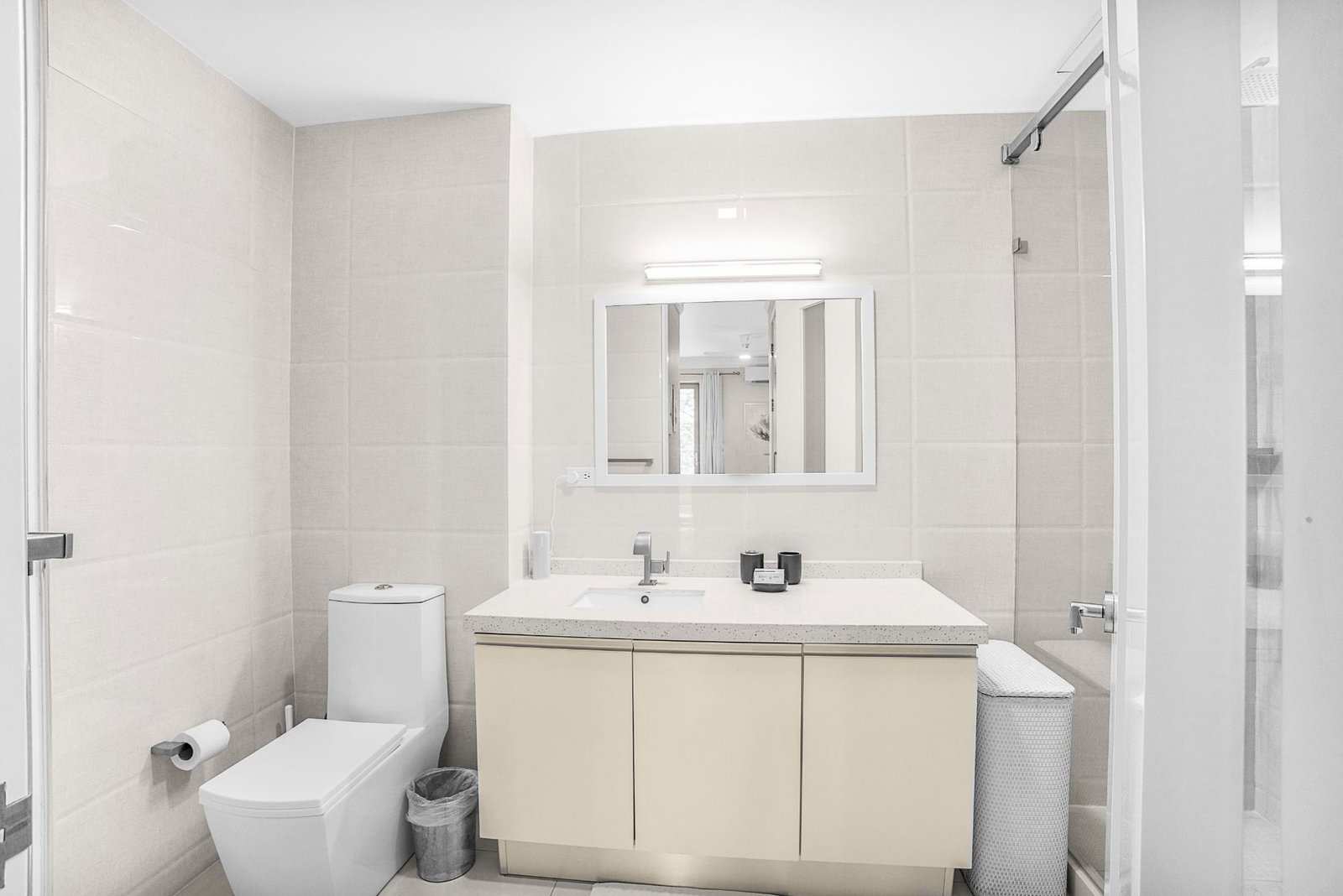 Twelfth image of 209-20 South Avenue in Kingston 10, St. Andrew, Jamaica - property is For Rent