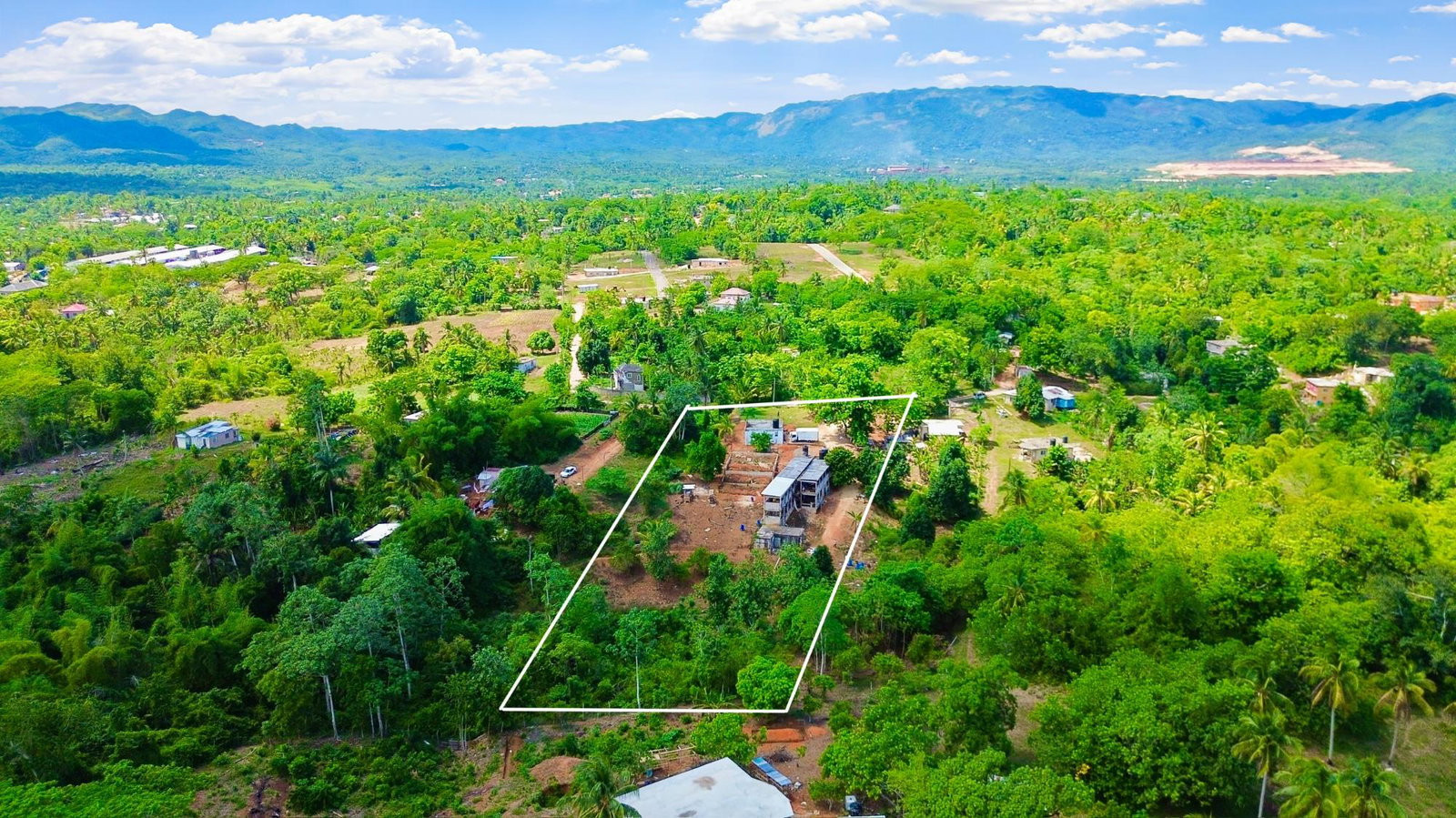 Second image of Washington Dr., Linstead in Rose Hall, St. Catherine, Jamaica - property is For Sale