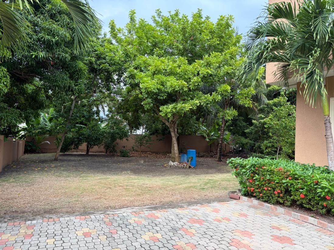 Sixth image of 311 Balmoral Heights Tower is in Tower Isle, St. Mary, Jamaica - property is For Sale