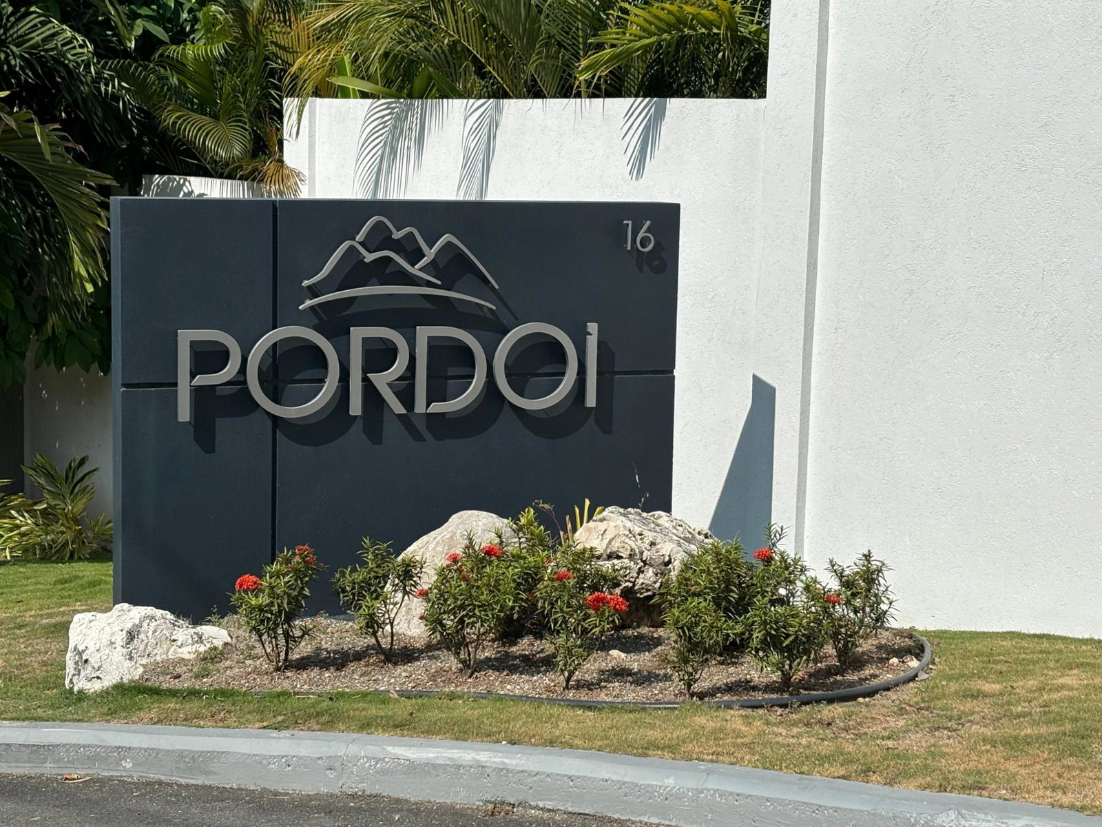 First image of 11a-16 Garden Close in Kingston 8, St. Andrew, Jamaica - property is For Rent