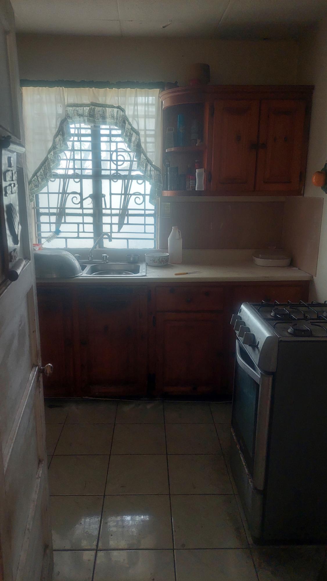 Thirteenth image of 37-border Ave Havendale, Kingston 19.st in Kingston 19, St. Andrew, Jamaica - property is For Sale