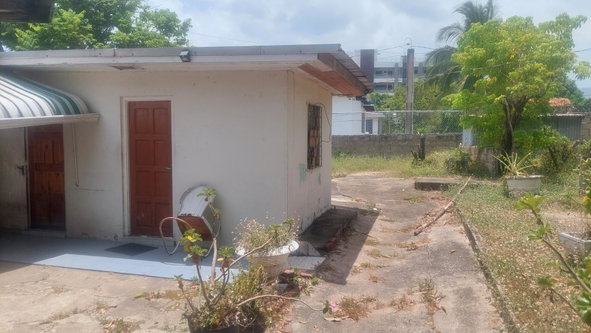 Seventh image of 37-border Ave Havendale, Kingston 19.st in Kingston 19, St. Andrew, Jamaica - property is For Sale