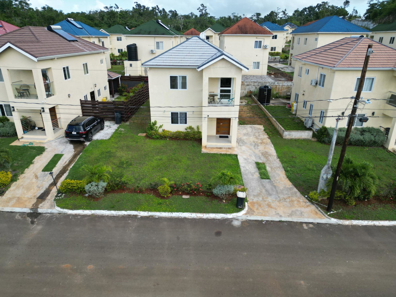 Fourth image of 4-4 Lancewood Meadows in Ocho Rios, St. Ann, Jamaica - property is For Rent