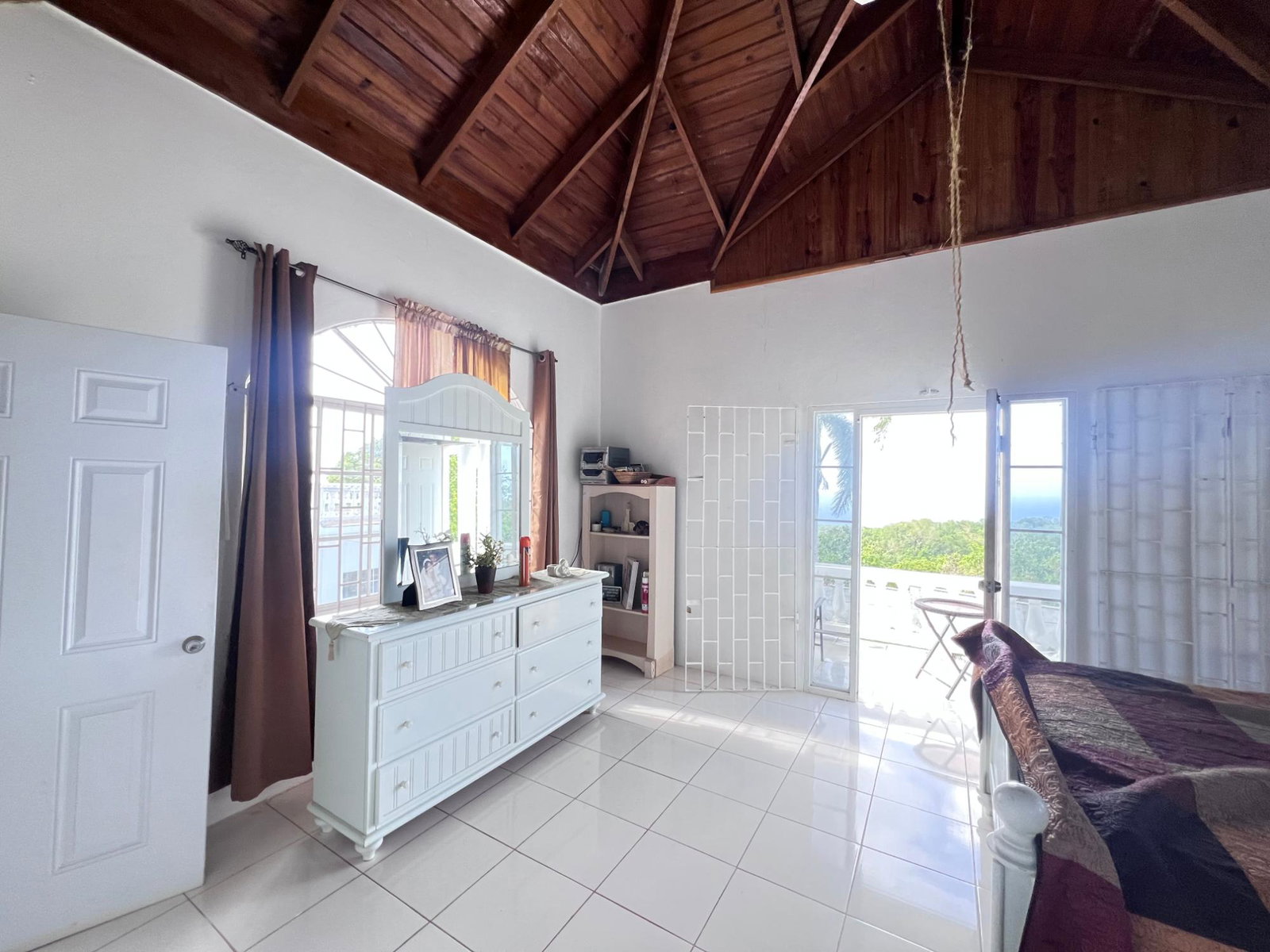 Seventh image of 6 Vale Royal in Duncans, Trelawny, Jamaica - property is For Rent