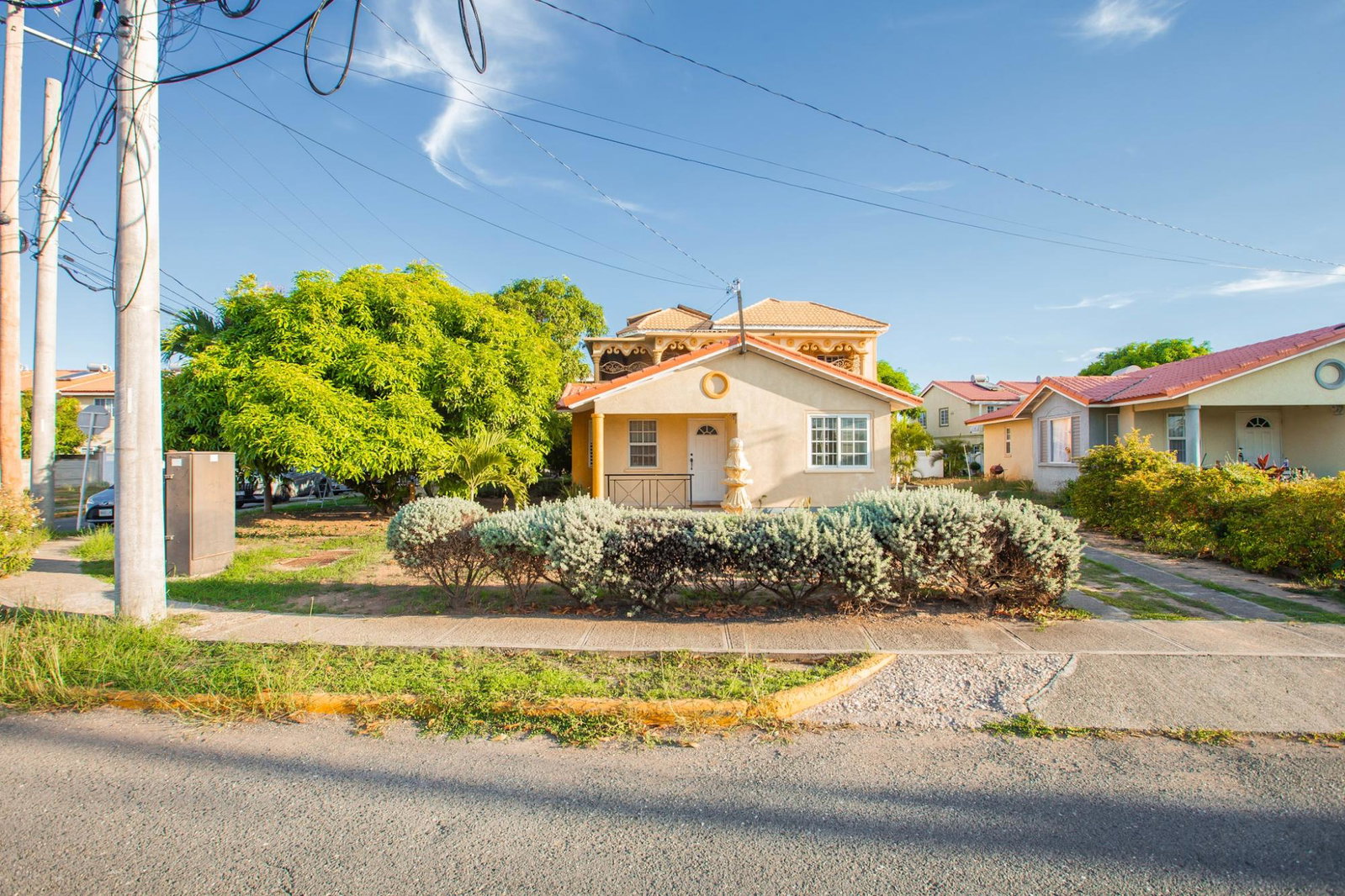 Eleventh image of 250 Collingwood Circle, in Portmore Country Club, St. Catherine, Jamaica - property is For Rent
