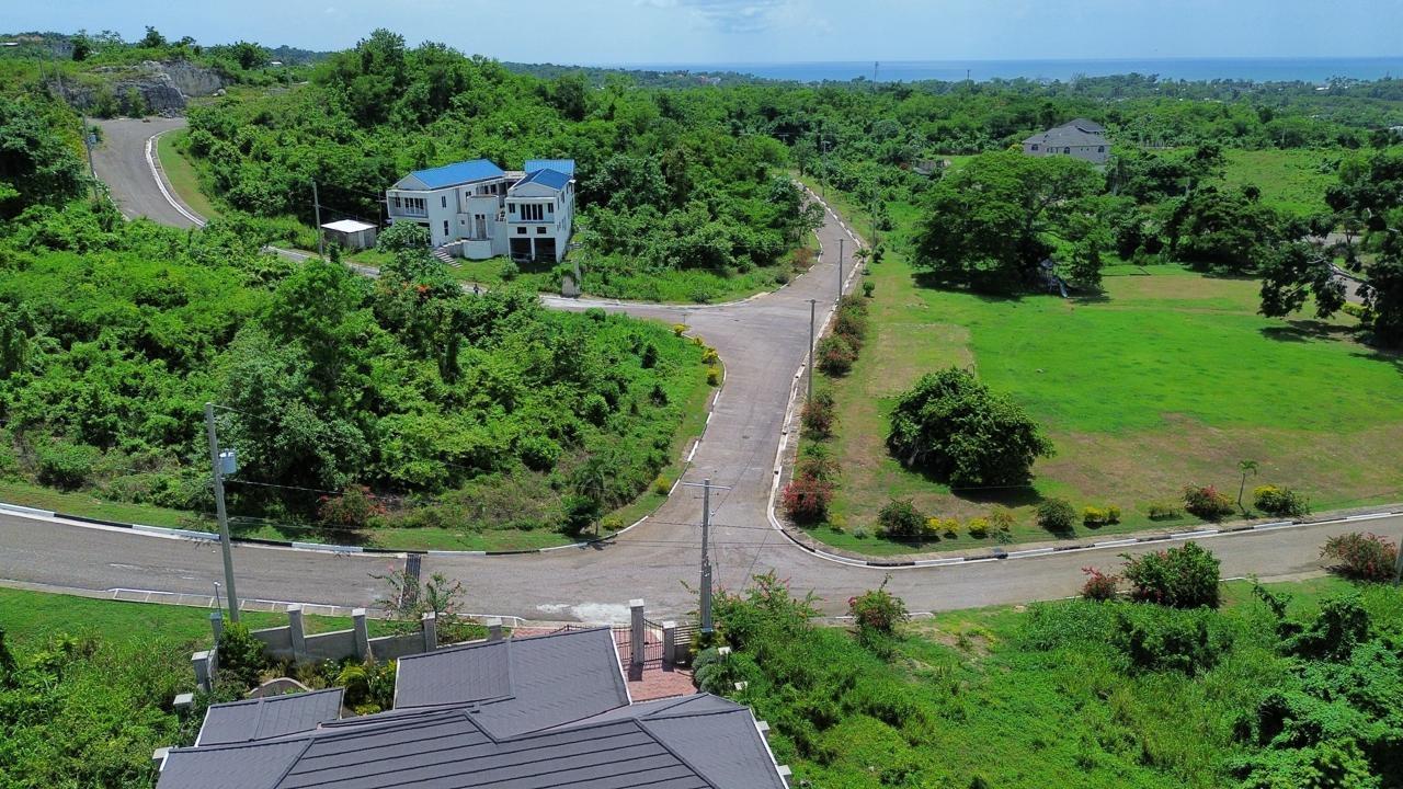 Tenth image of 104 Negril Estates in Negril, Westmoreland, Jamaica - property is For Sale