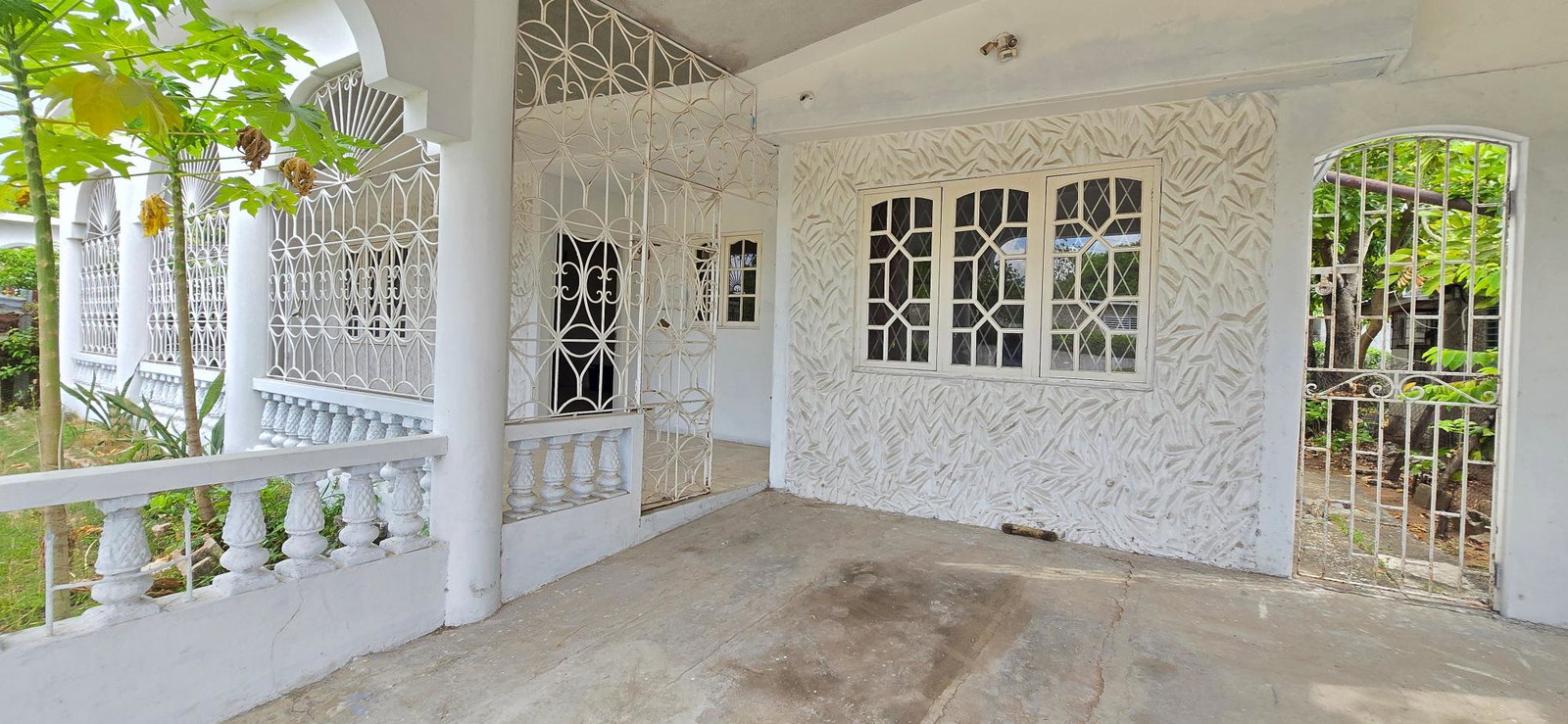 First image of 4 Braemar Avenue in Ensom City, St. Catherine, Jamaica - property is For Sale