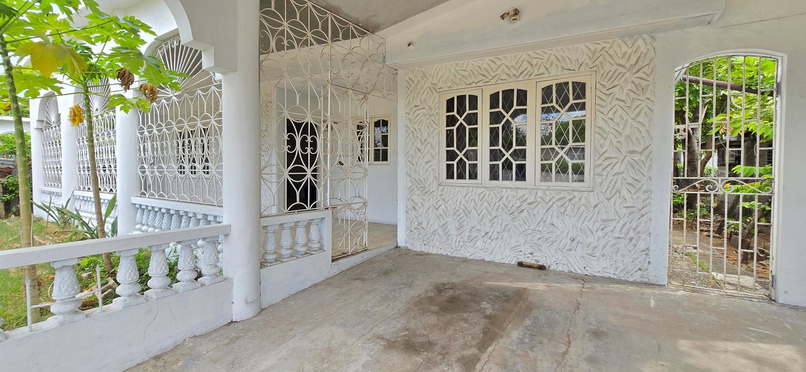 Second image of 4 Braemar Avenue in Ensom City, St. Catherine, Jamaica - property is For Sale